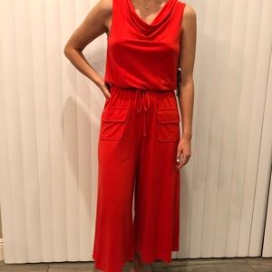 Vince Camuto pant suit. Size S.